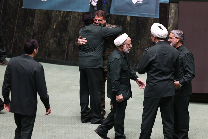 ناطقان میان دستور جلسه علنی یکشنبه 12 بهمن ماه مجلس