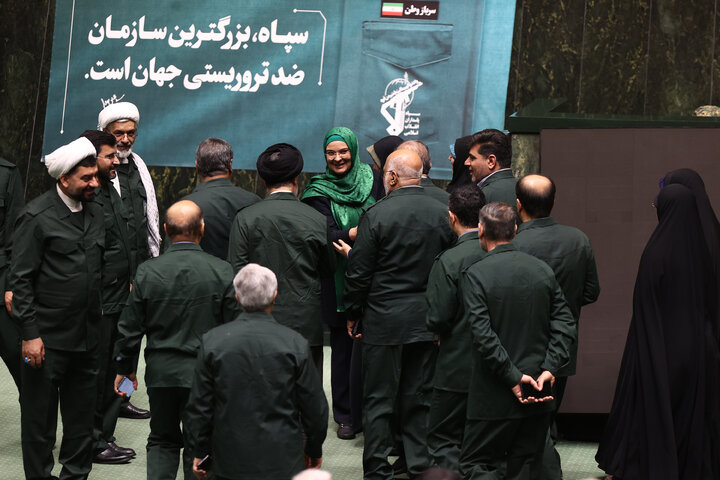 ناطقان میان دستور جلسه علنی یکشنبه 12 بهمن ماه مجلس