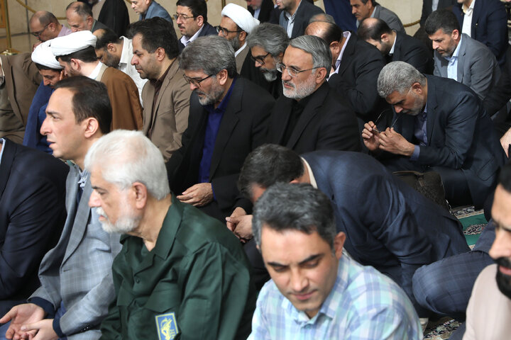 مراسم ختم مادر معینی آرانی