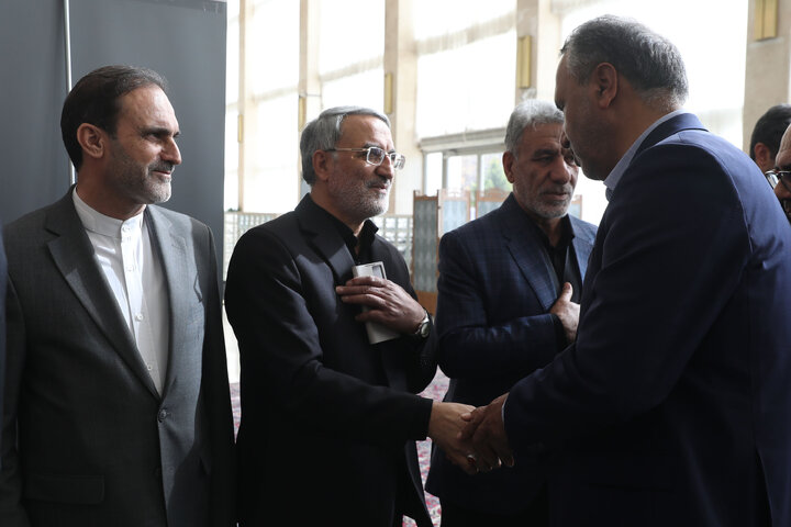 مراسم ختم مادر معینی آرانی