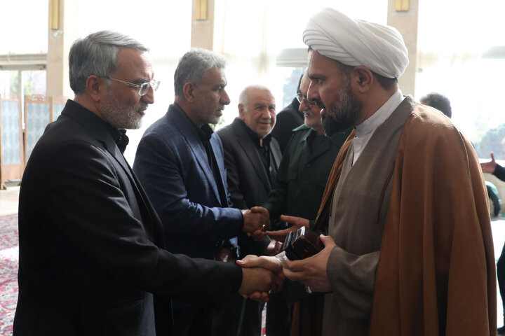 مراسم ختم مادر معینی آرانی