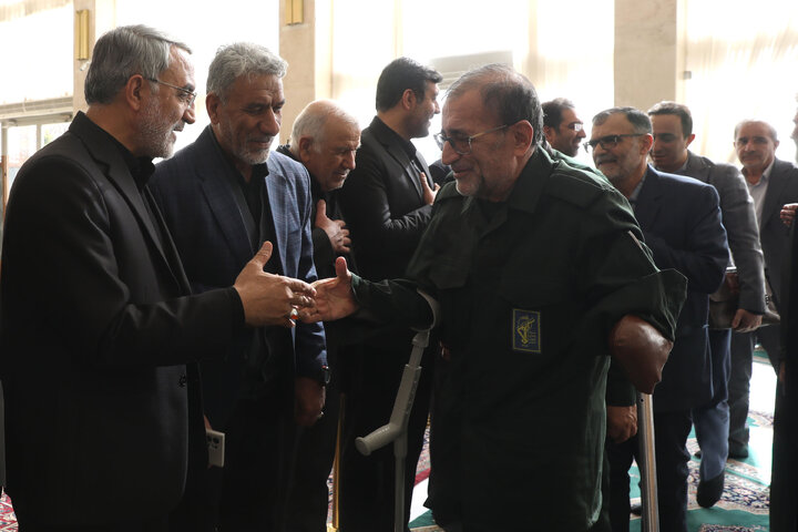 مراسم ختم مادر معینی آرانی