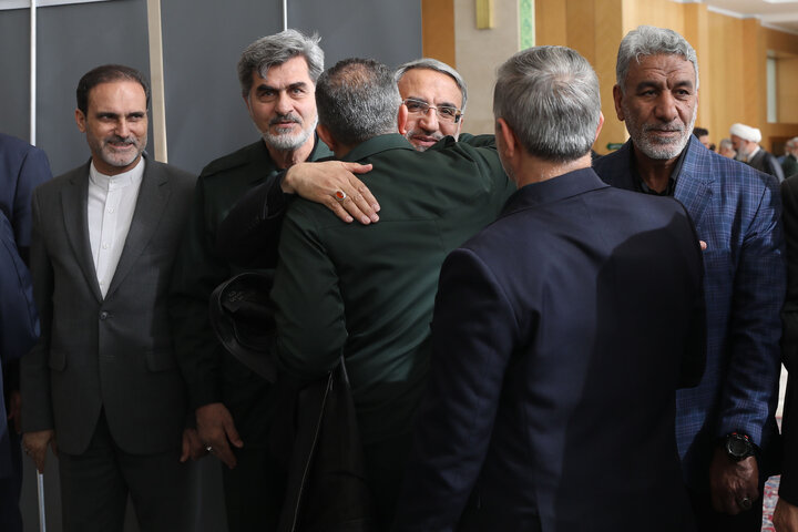 مراسم ختم مادر معینی آرانی