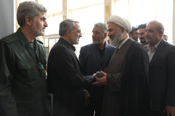 مراسم ختم مادر معینی آرانی