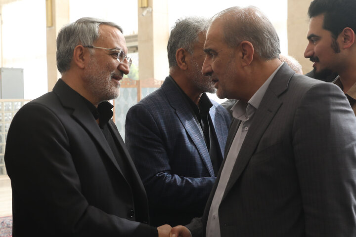 مراسم ختم مادر معینی آرانی