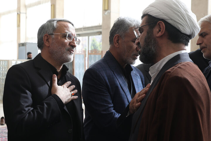 مراسم ختم مادر معینی آرانی