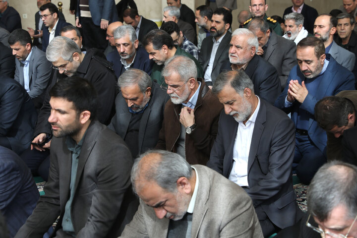 مراسم ختم مادر معینی آرانی