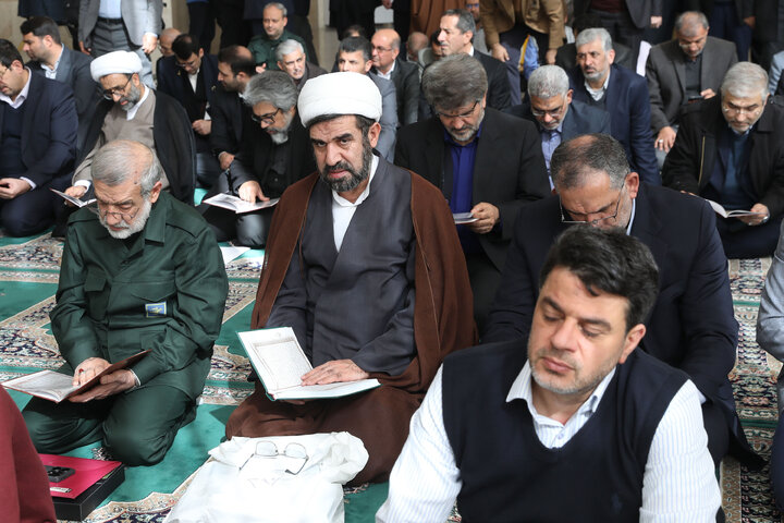 مراسم ختم مادر معینی آرانی