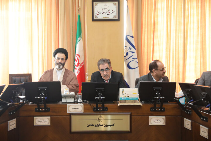 نشست 12 بهمن کمیسیون صنایع مجلس