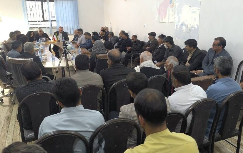 دیدار نماینده سیستان با دهیاران، شوراها و معتمدین بخش صابری/بررسی مشکلات عمرانی و برق روستاها