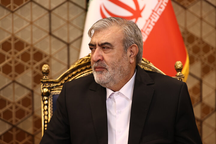 دیدار عزیزی رئیس کمیسیون امنیت ملی با سفیر قطر در ایران