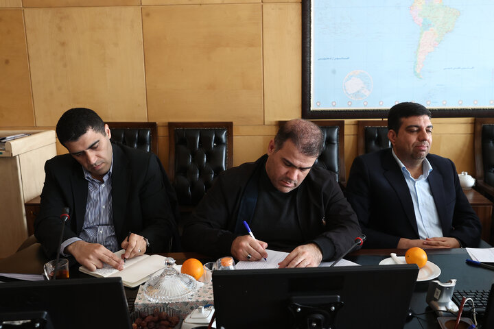 نشست دوشنبه 13 بهمن کمیسیون صنایع و معادن مجلس