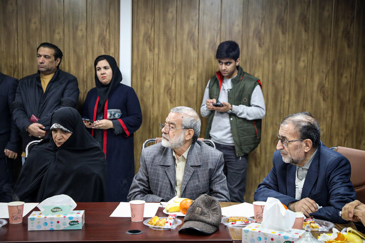 بازدید اعضای مجمع نمایندگان استان تهران مجلس از مترو اسلامشهر