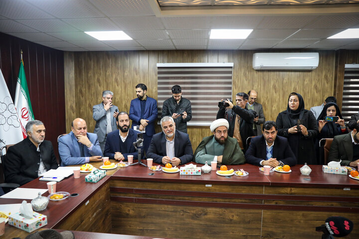 بازدید اعضای مجمع نمایندگان استان تهران مجلس از مترو اسلامشهر