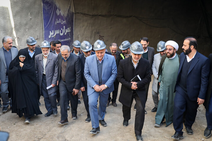 بازدید اعضای مجمع نمایندگان استان تهران مجلس از مترو اسلامشهر