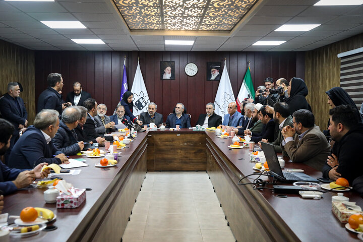 بازدید اعضای مجمع نمایندگان استان تهران مجلس از مترو اسلامشهر