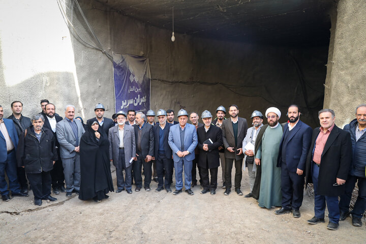 بازدید اعضای مجمع نمایندگان استان تهران مجلس از مترو اسلامشهر