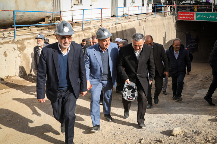 بازدید اعضای مجمع نمایندگان استان تهران مجلس از مترو اسلامشهر