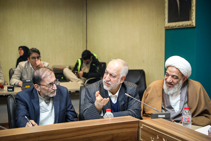 جلسه شورای اداری اسلامشهر با حضور اعضای مجمع نمایندگان استان تهران مجلس