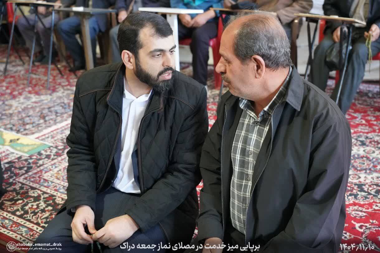 حضور نجابت در میز خدمت نمازجمعه منطقه گویم استان فارس