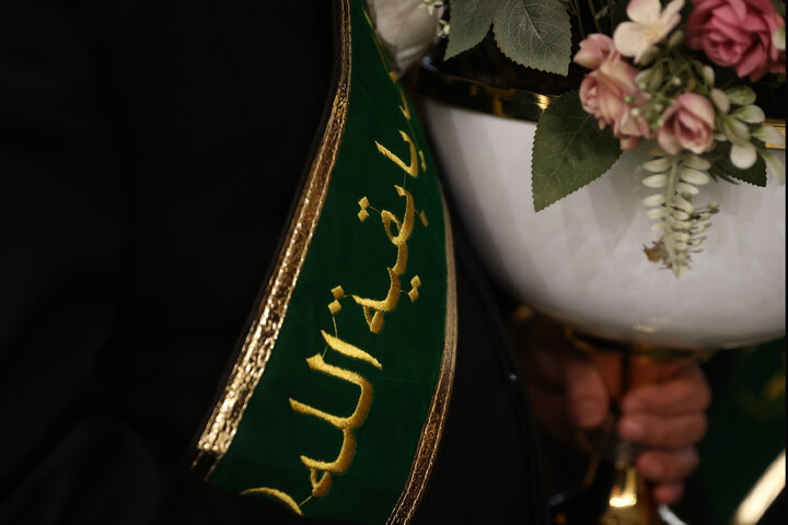 حضور خادمان مسجد جمکران در صحن علنی سه شنبه 14 بهمن مجلس