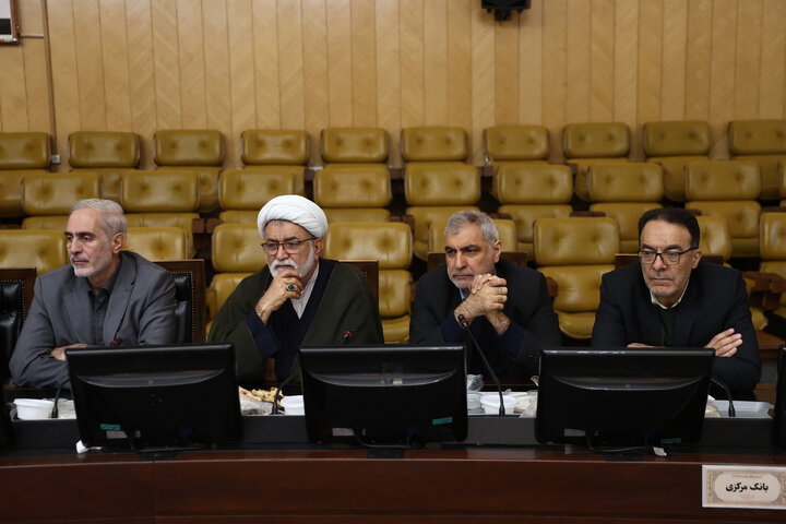 نشست هم اندیشی سیاستهای ابلاغی مقام معظم رهبری