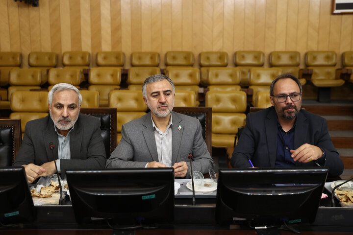 نشست هم اندیشی سیاستهای ابلاغی مقام معظم رهبری