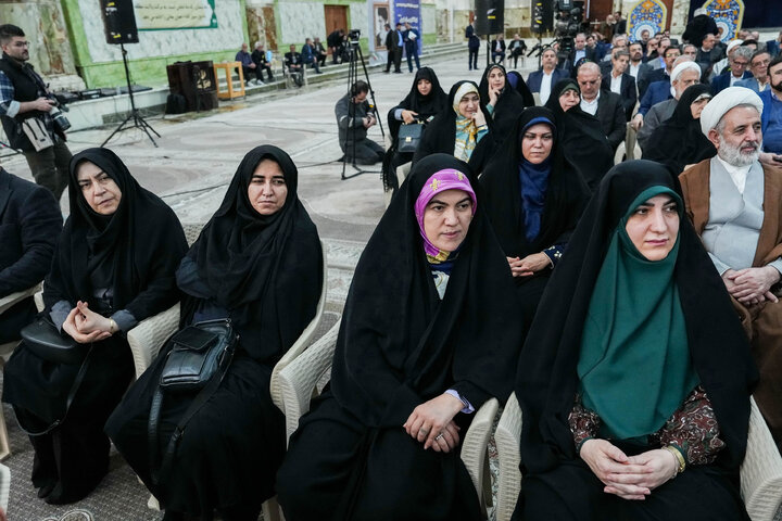 تجدید میثاق رئیس و نمایندگان مجلس با آرمان‌های امام خمینی(ره)