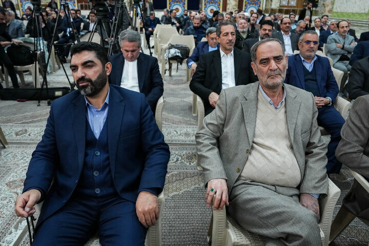 تجدید میثاق رئیس و نمایندگان مجلس با آرمان‌های امام خمینی(ره)