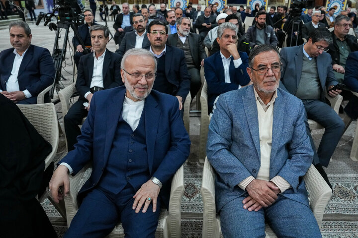 تجدید میثاق رئیس و نمایندگان مجلس با آرمان‌های امام خمینی(ره)