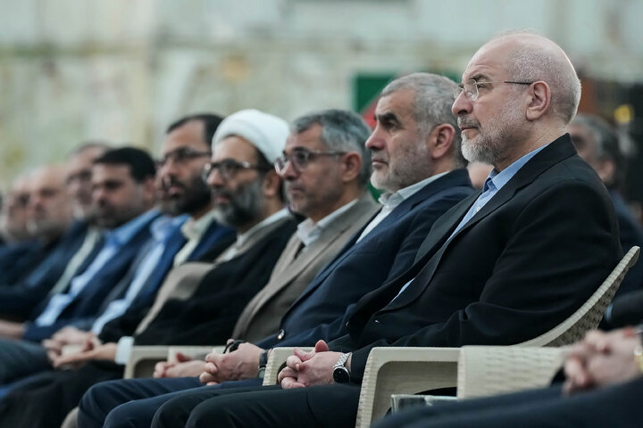 تجدید میثاق رئیس و نمایندگان مجلس با آرمان‌های امام خمینی(ره)