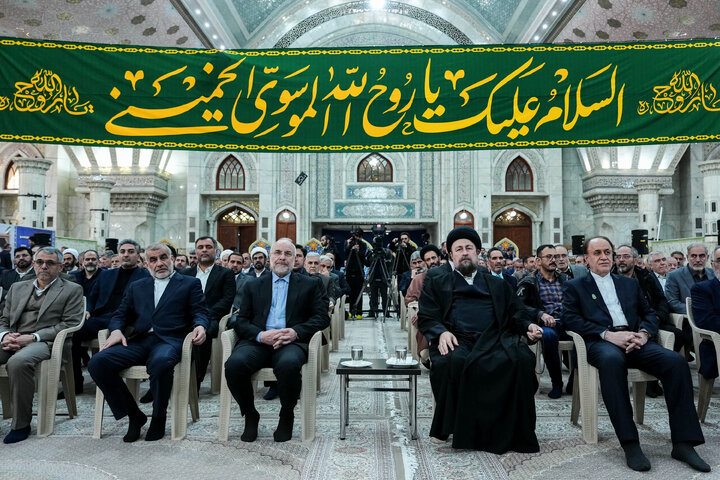 تجدید میثاق رئیس و نمایندگان مجلس با آرمان‌های امام خمینی(ره)