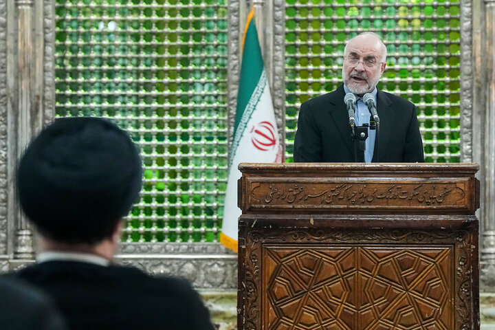 تجدید میثاق رئیس و نمایندگان مجلس با آرمان‌های امام خمینی(ره)