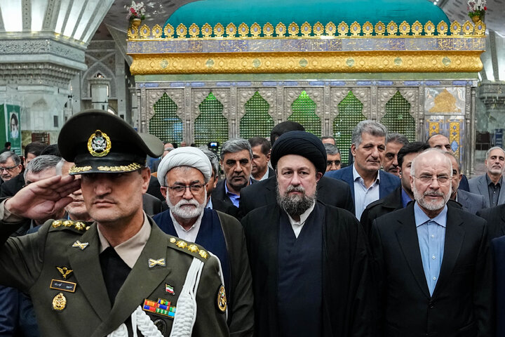 تجدید میثاق رئیس و نمایندگان مجلس با آرمان‌های امام خمینی(ره)