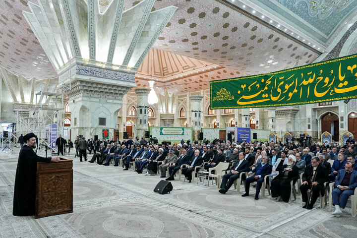 تجدید میثاق رئیس و نمایندگان مجلس با آرمان‌های امام خمینی(ره)