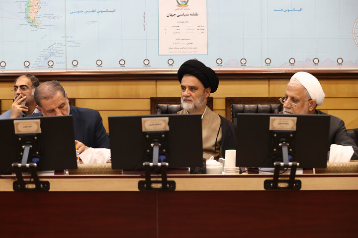 نشست کمیسیون امنیت  با حضور وزیر ارتباطات و فناوری