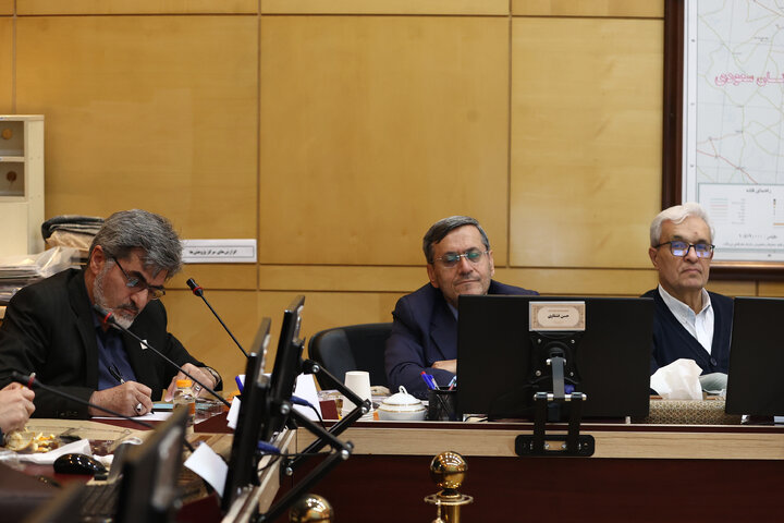 نشست کمیسیون امنیت  با حضور وزیر ارتباطات و فناوری