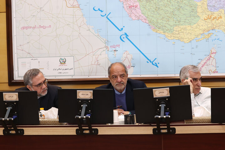 نشست کمیسیون امنیت  با حضور وزیر ارتباطات و فناوری