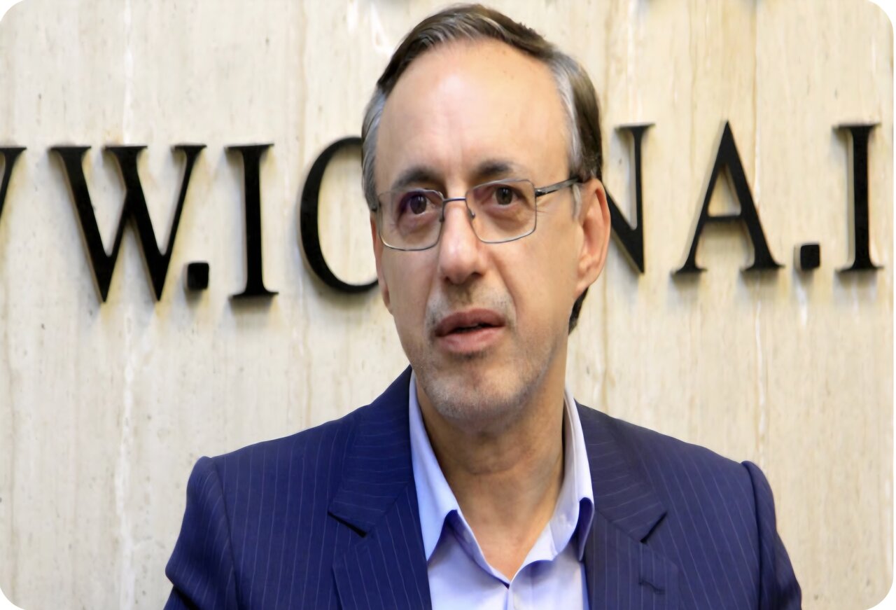 تشکیل اتاق جنگ اقتصادی برای مقابله با بحران‌ها ضروری است/استفاده از ظرفیت نمایندگان ادوار برای آگاهی‌دهی به مردم