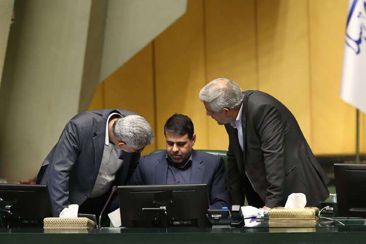 صحن علنی یکشنبه 19 بهمن ماه مجلس شورای اسلامی