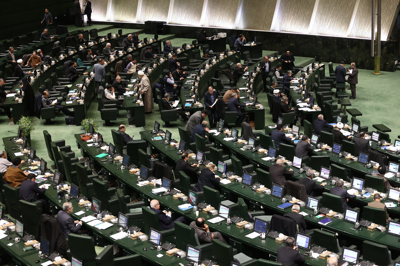 نامه نمایندگان به رییس جمهور در خصوص کارشکنی وزارت بهداشت در افزایش ظرفیت پزشکی و دندانپزشکی