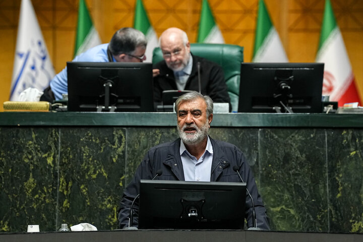 جلسه غیرعلنی مجلس با حضور رئیس ستاد کل نیروهای مسلح و وزیر امور خارجه