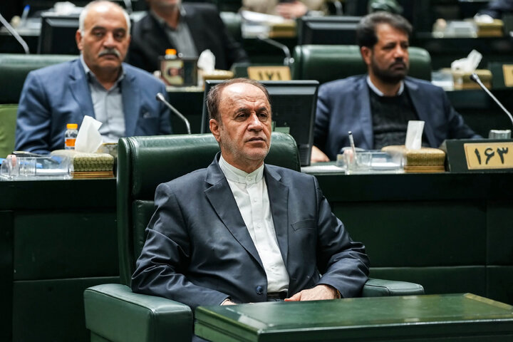 جلسه غیرعلنی مجلس با حضور رئیس ستاد کل نیروهای مسلح و وزیر امور خارجه