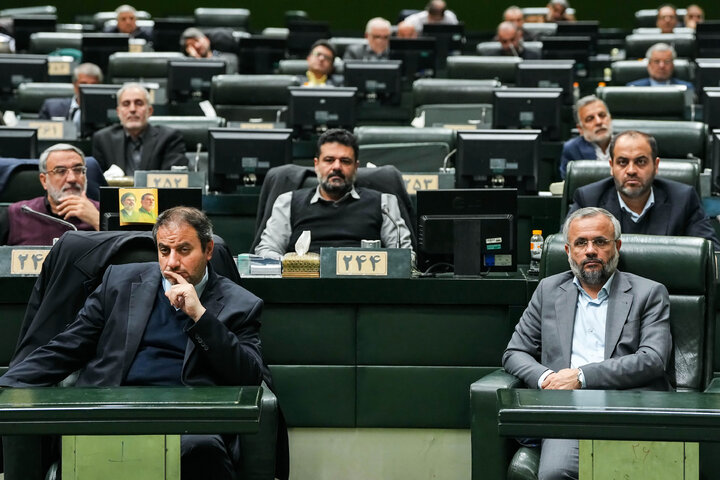 جلسه غیرعلنی مجلس با حضور رئیس ستاد کل نیروهای مسلح و وزیر امور خارجه