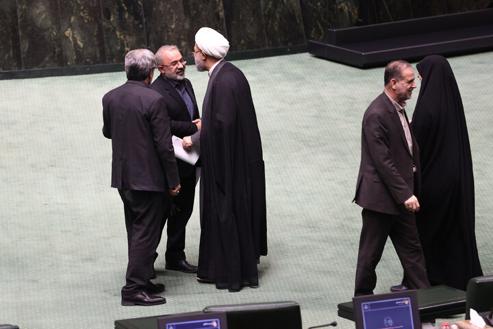 ناطقان میان دستور نشست علنی دوشنبه 20 بهمن ماه مجلس شورای اسلامی