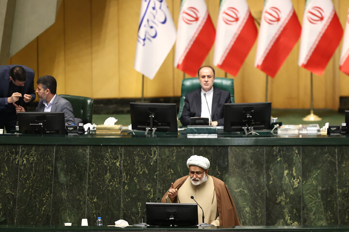 ناطقان میان دستور نشست علنی دوشنبه 20 بهمن ماه مجلس شورای اسلامی