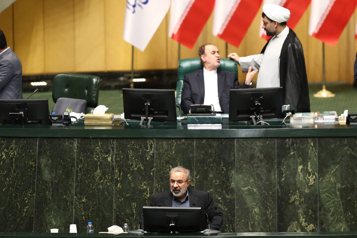 ناطقان میان دستور نشست علنی دوشنبه 20 بهمن ماه مجلس شورای اسلامی