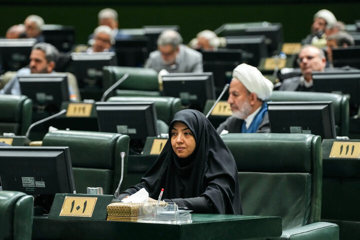 جلسه غیرعلنی مجلس با حضور رئیس ستاد کل نیروهای مسلح و وزیر امور خارجه