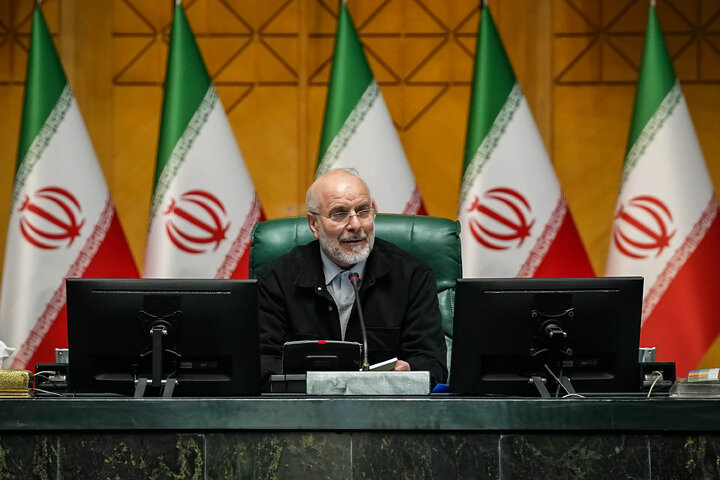 جلسه غیرعلنی مجلس با حضور رئیس ستاد کل نیروهای مسلح و وزیر امور خارجه