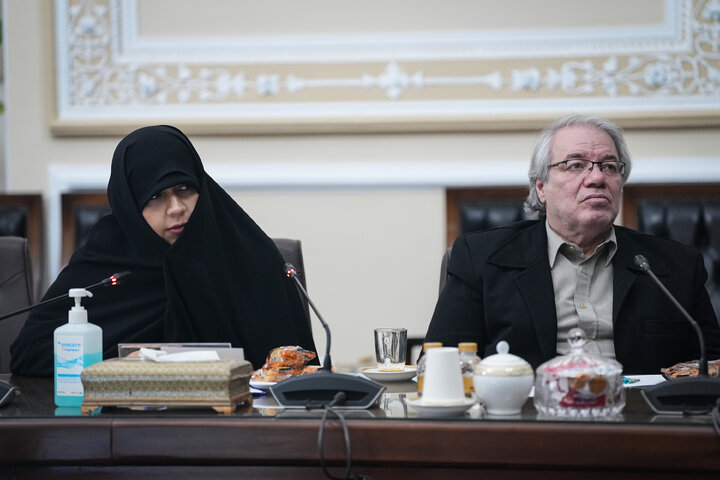 دیدار اعضای شورای هماهنگی دهه فجر با دکتر قالیباف